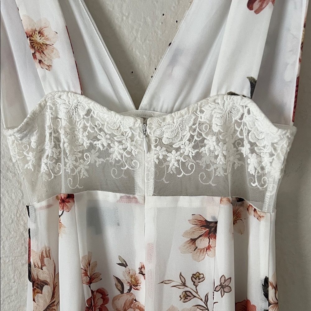 Like New! MAJORELLE Maggie Dress in White Zinnia Maxi in Size S - Picture 9 of 16